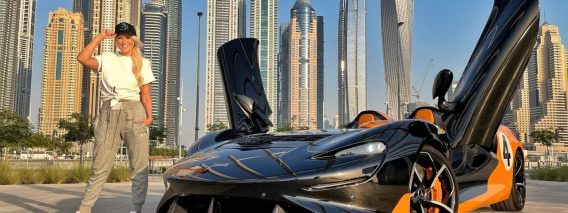 Supercar without roof or windshield